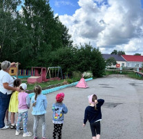 Белогривые лошадки Белогривые лошадки.