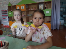 День бабочки День бабочки.